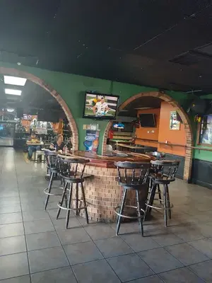 LA FUENTE BAR & RESTAURANT