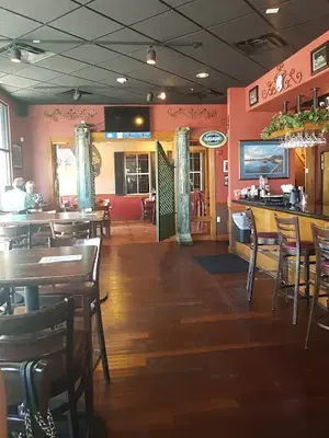 3 Sisters Speakeasy