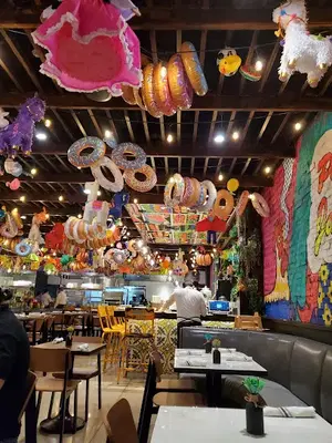 Pollos & Jarras