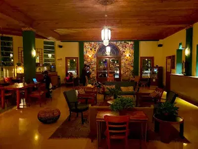 27 Restaurant & Bar