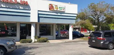 EL BARRIO RESTAURANT & TAQUERIA