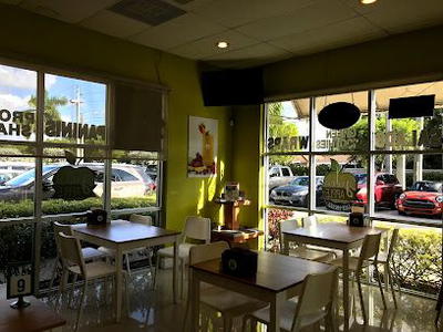Green Apple Juice Lounge