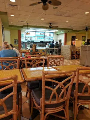 Pollo Tropical