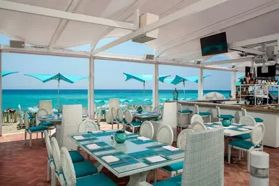 Gili's Beach Club