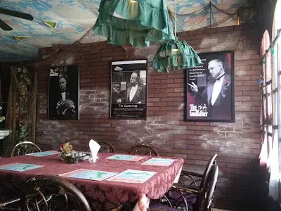 Luna's Pizza