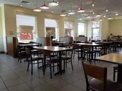 Pollo Tropical