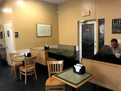 Sweetberries Frozen Custard & Eatery