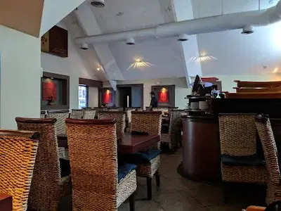 THAI ME UP - Happy Hours Everyday 3-7pm