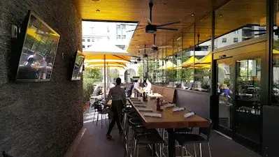 Doc B's Restaurant + Bar (Fort Lauderdale)