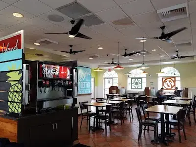 Pollo Tropical