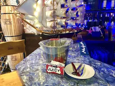 The Juicy Seafood