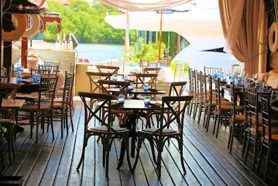 Lique Miami Waterfront Restaurant and Lounge