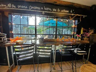 Neverland Coffee Bar