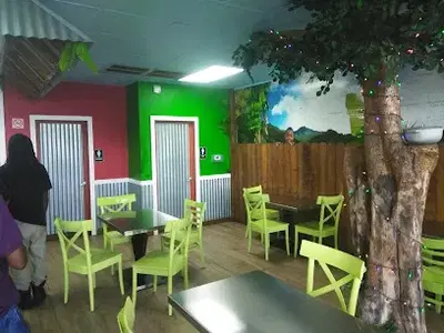 The Dutch Pot Jamaican Restaurant - Lauderhill