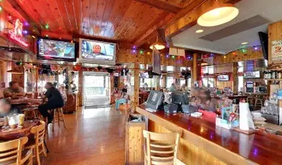 Hooters