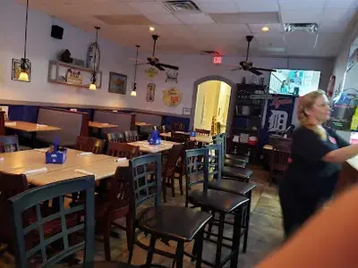 Victorio's Oyster Bar & Grille / Oviedo