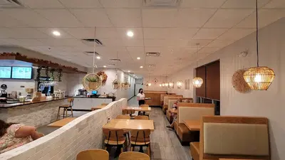 Lins Asian Bistro