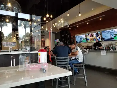 4 Corners Tavern