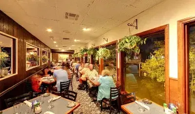 Charley's Boat House Grill & Wine Bar