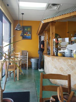 Mangoe's Caribbean Bistro