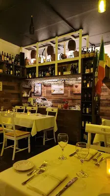 Vino Vino Restaurant
