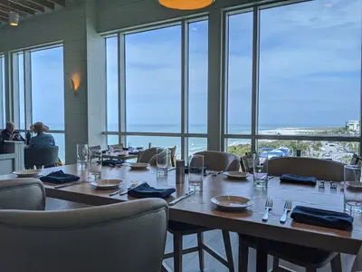 Drift Kitchen & Bar