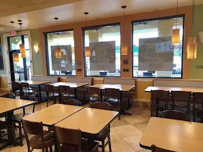 Pollo Tropical
