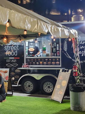 Italian stret food