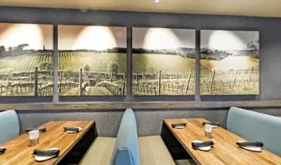 Cooper's Hawk Winery & Restaurant