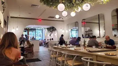 Motek Aventura - Mediterranean Cafe & Restaurant