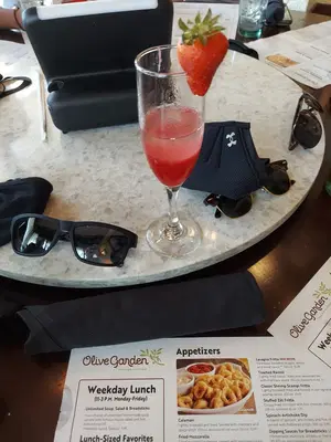 90 Pacifica Restaurant & Bar