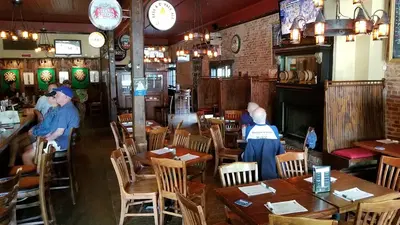 Iron Horse Tavern