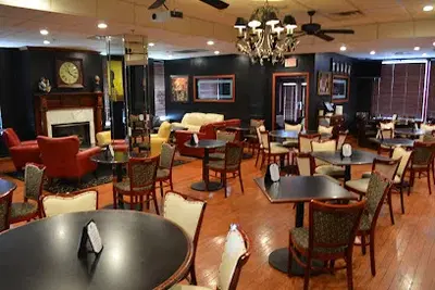 Luna's Restaurant