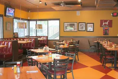Lucky's Burger & Brew