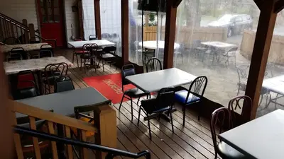 Carlisle's Pizza Tavern