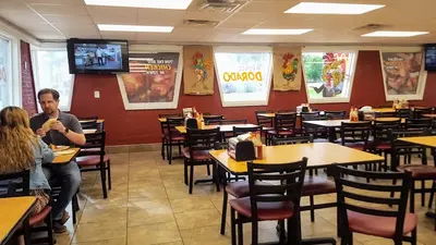 El Pollo Dorado
