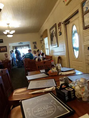Midway Meal House