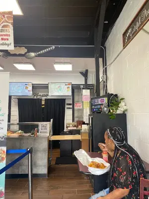 Uncle Willie's Soul Food & Cakes