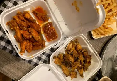 Wings & Philly