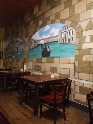 Leopoldo's Pizza