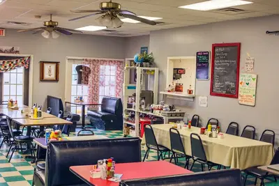 Maple Street Diner