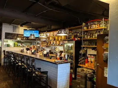 wr SOCIAL HOUSE