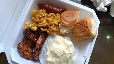 Couzin's Kitchen Soulfood & BBQ