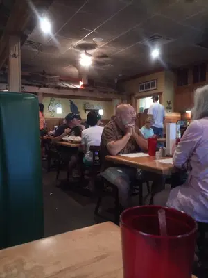 Rooster's Cafe