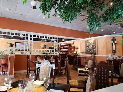L'thai Organic Cuisine & Wine Bar (Tucker)