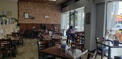 Lickety Split Southern Kitchen & Bar