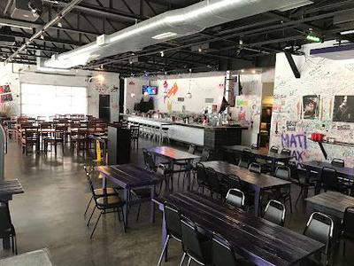 Crazy ATLanta Restaurant, BAR & Event Venue