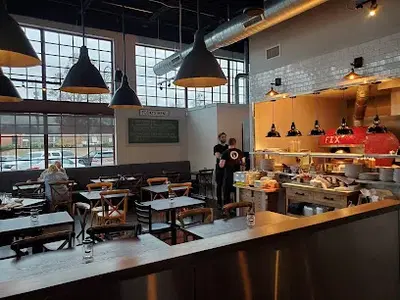 Local on North - Duluth