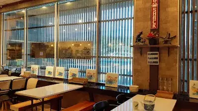 Oystra Sushi & Kitchen