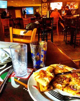 TJ's Sports Bar & Grill